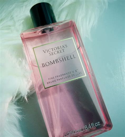 victoria secret perfume bombshell review